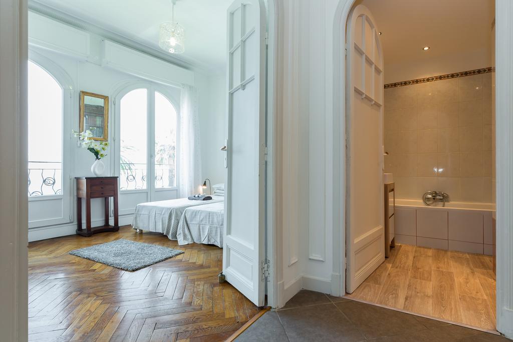 Appartement Beautiful By The Sea Front Nice